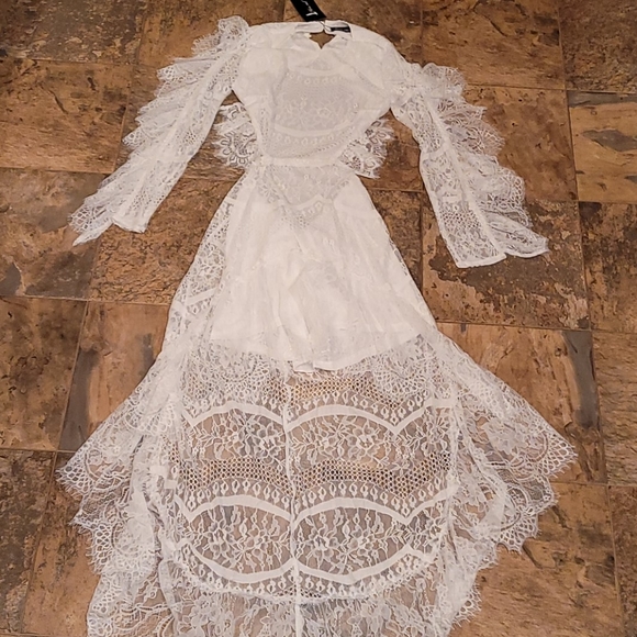 NEW RUFFLE TRIM BACKLESS HI-LO LACE DRESS - Picture 8 of 10